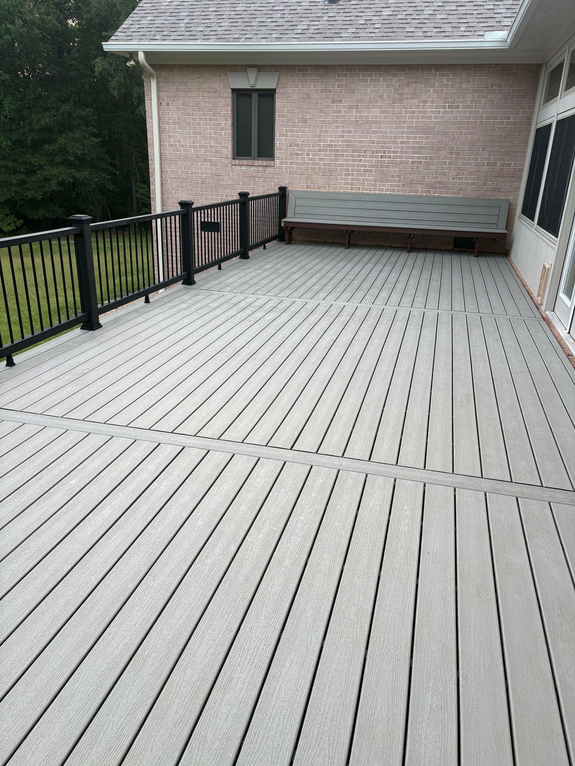Gallery photos for Deck Rebuild With Trex Decking and Black Composite Railing: Image #2