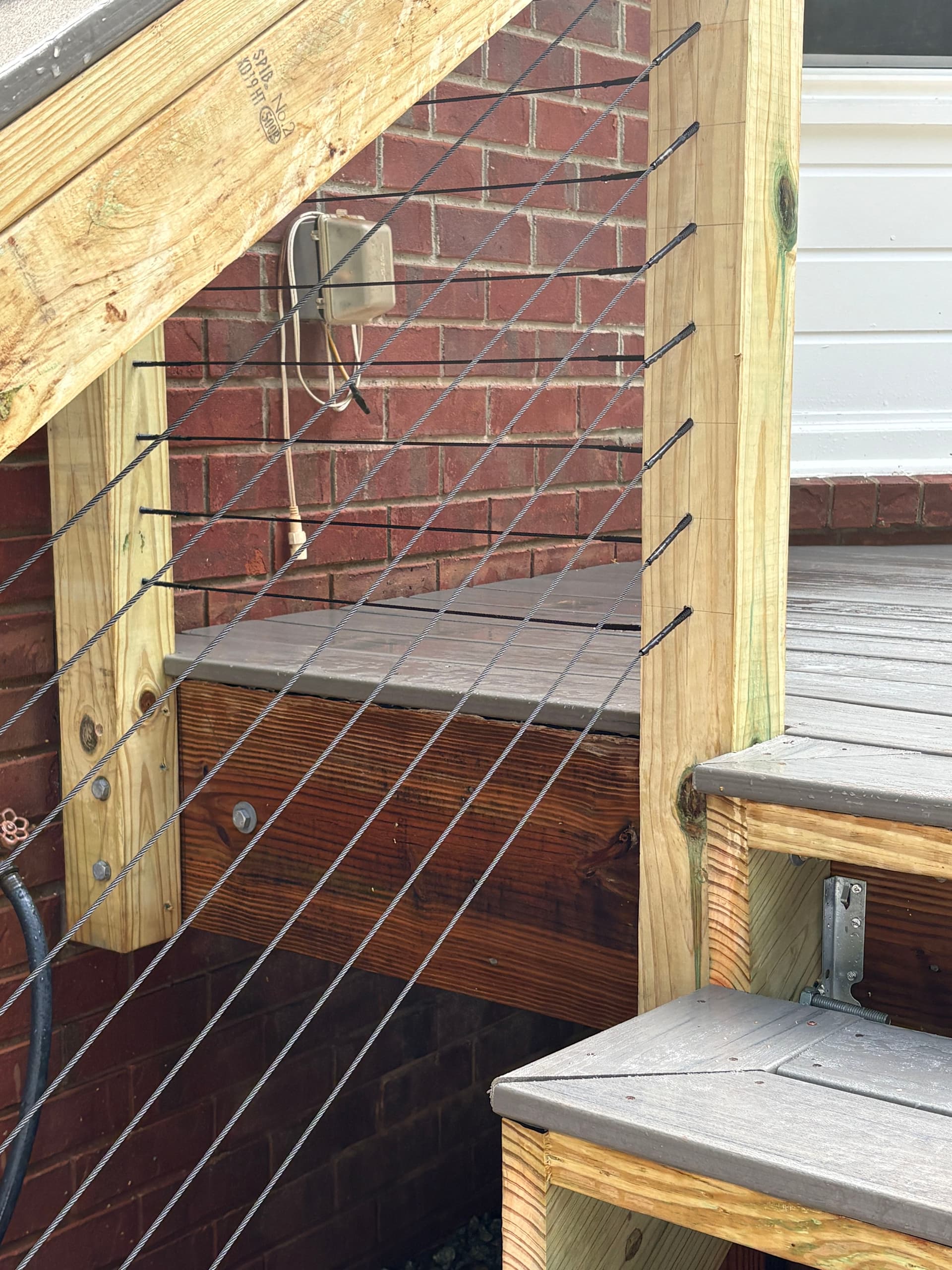 Gallery photos for Old Deck Torn Down and Rebuilt With TimberTech and Wire Railing: Image #5