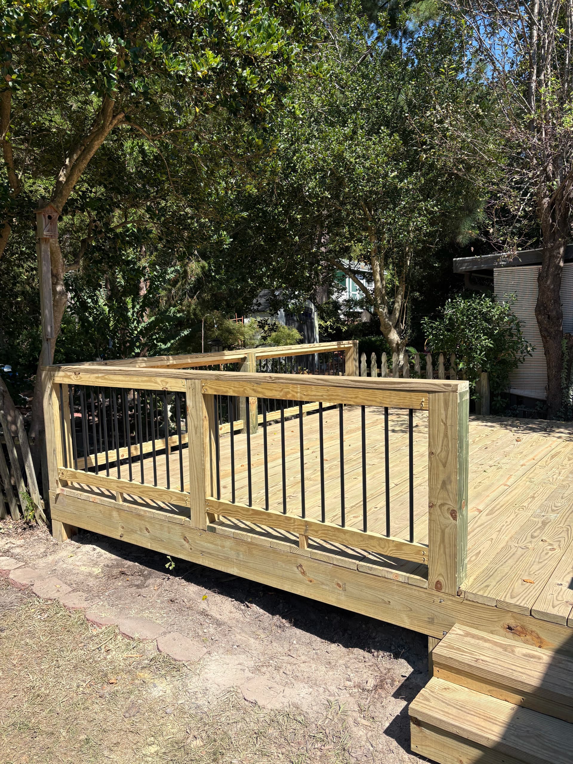 Gallery photos for Full Deck Replacement with 2x6 Boards and Black Aluminum Balusters: Image #2