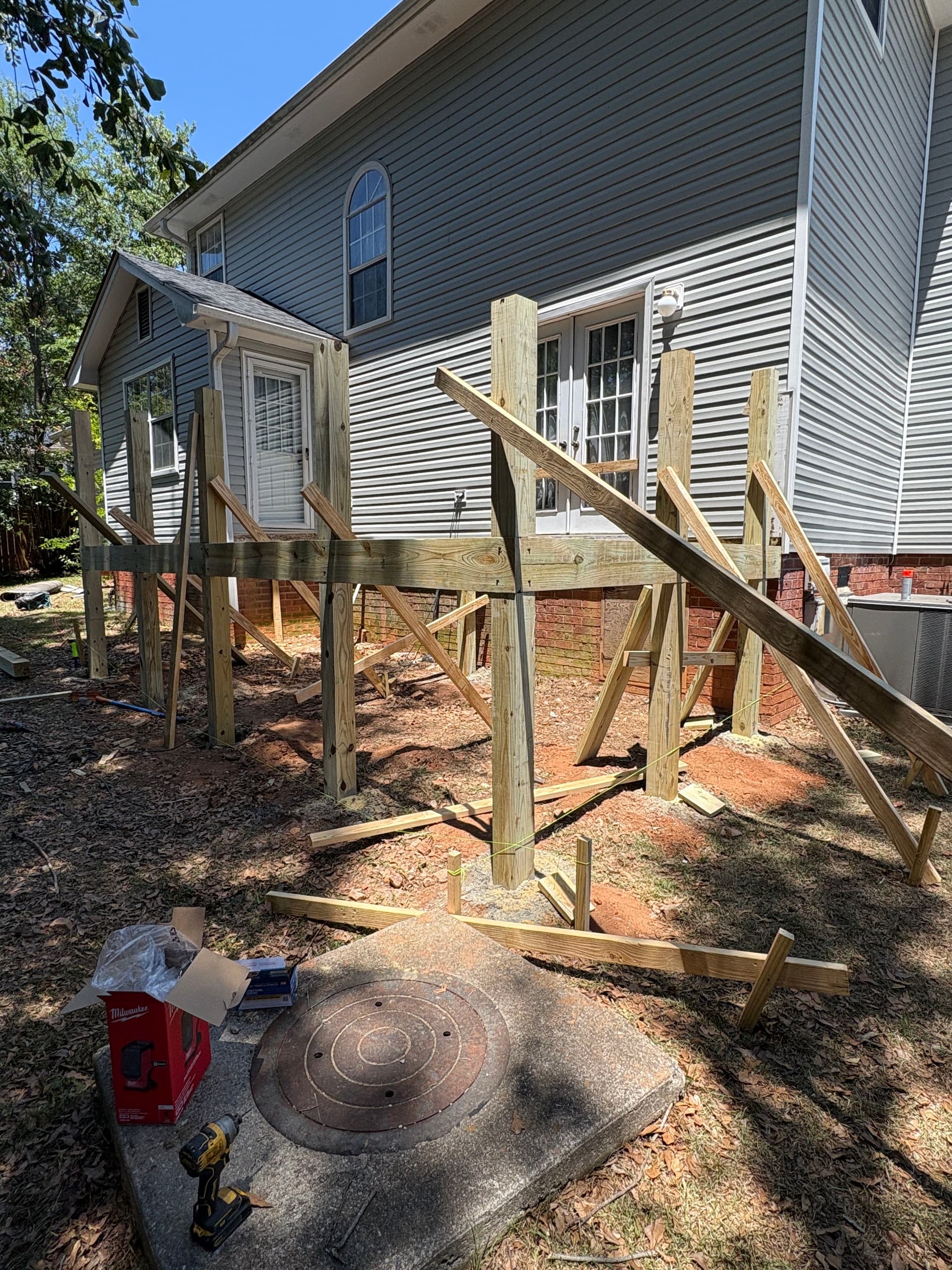 Gallery photos for Rotted Deck Torn Out and Rebuilt From the Ground Up: Image #5