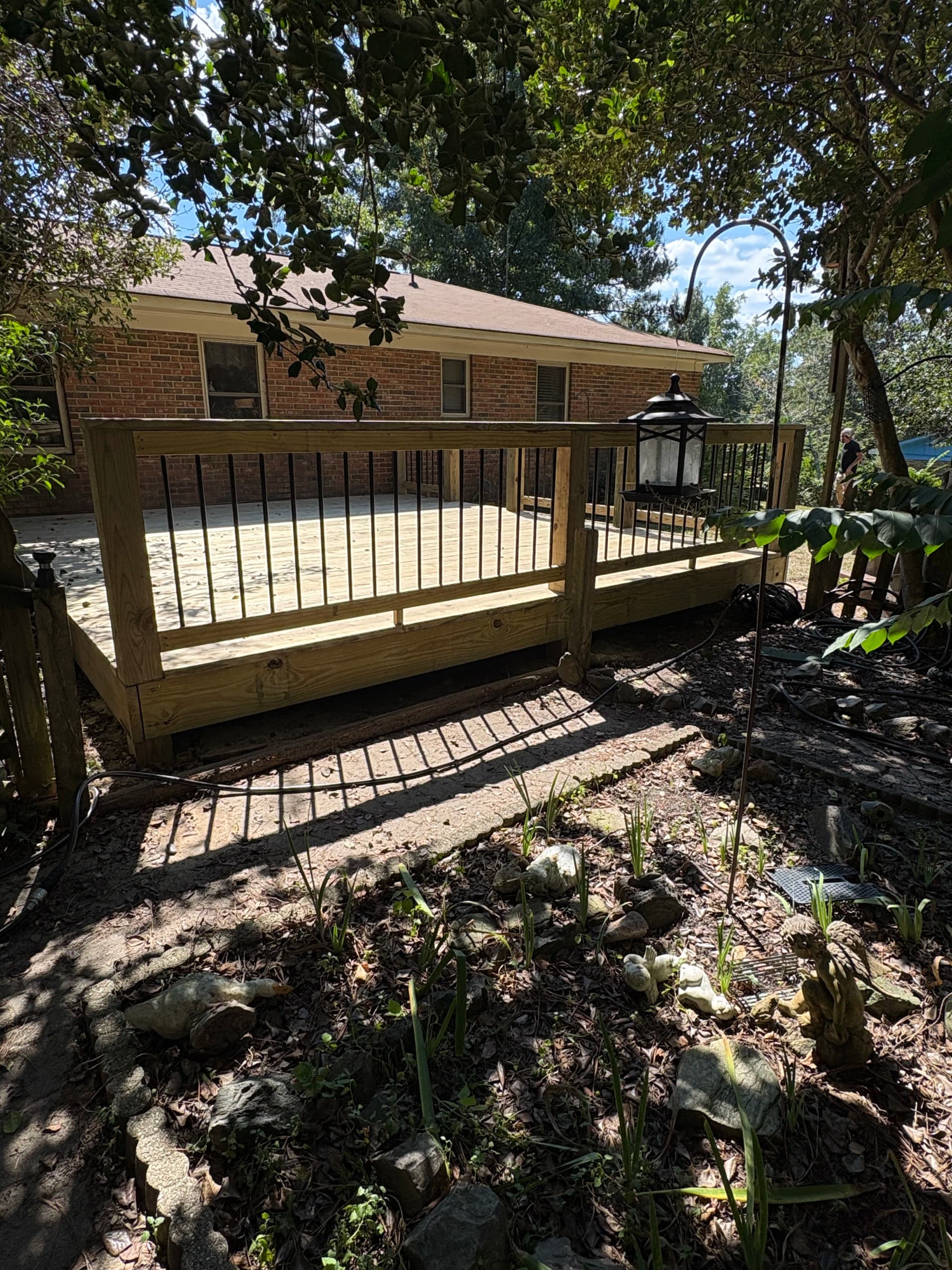 Gallery photos for Full Deck Replacement with 2x6 Boards and Black Aluminum Balusters: Image #3